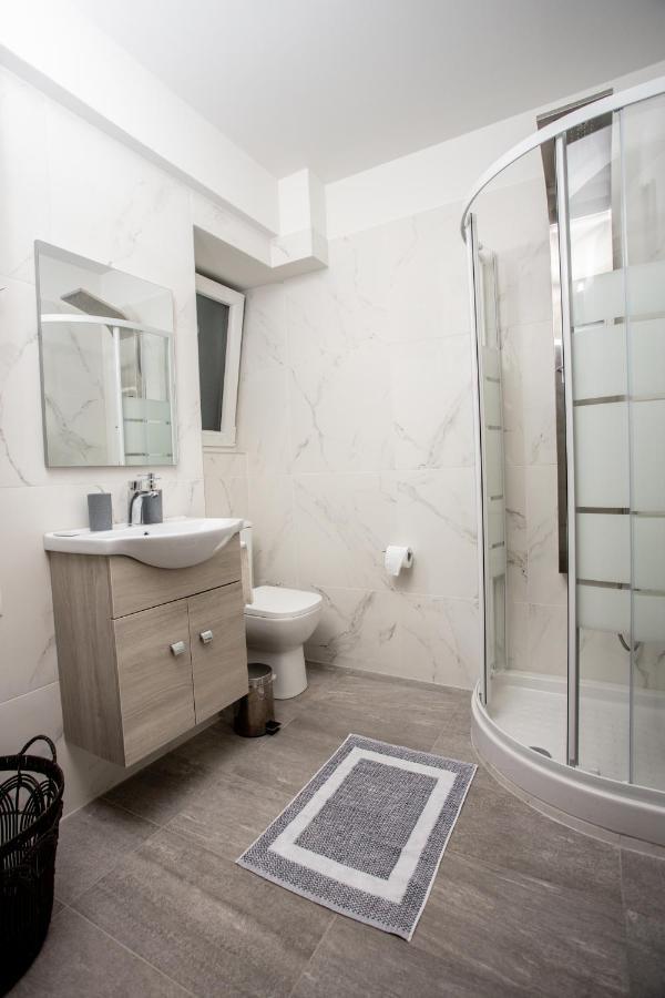 Volos Nest Apartment ภายนอก รูปภาพ